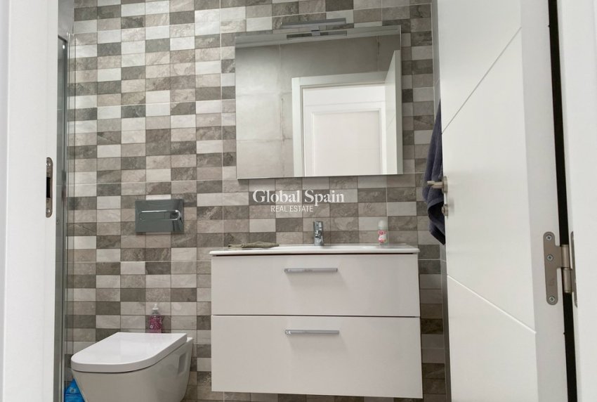 Wiederverkauf - VILLA -
AVILESES - Inland