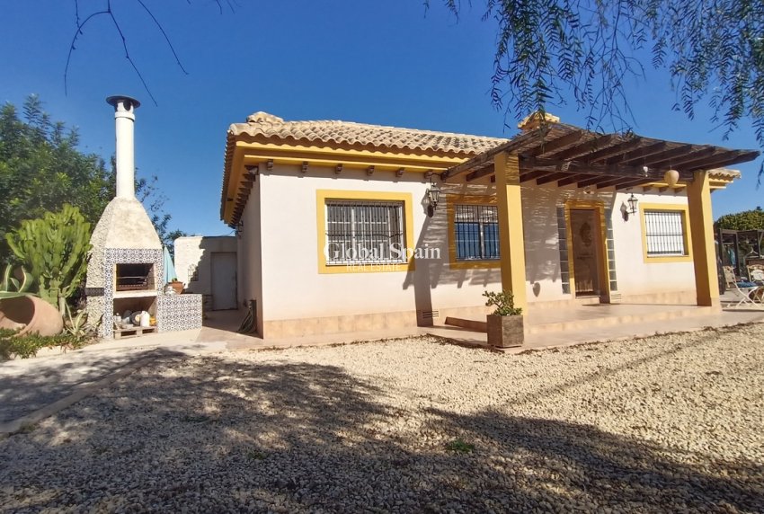 Wiederverkauf - VILLA -
AVILESES - Inland