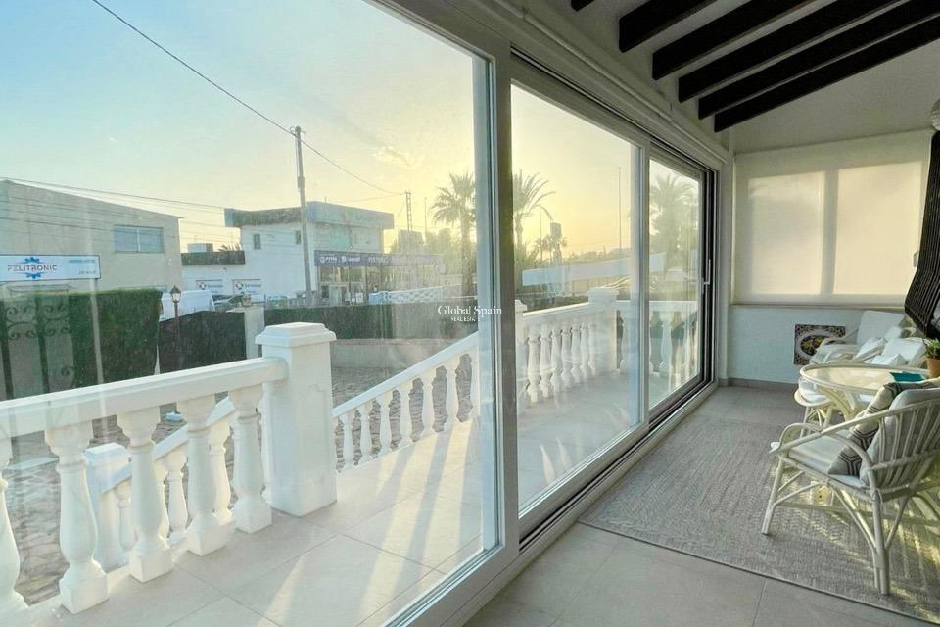 Wiederverkauf - VILLA -
BENIDORM - Urbanizaciones