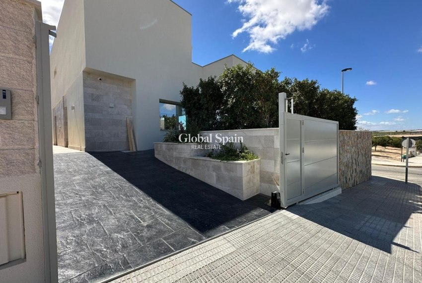 Wiederverkauf - VILLA -
BENIJÓFAR - Costa Blanca