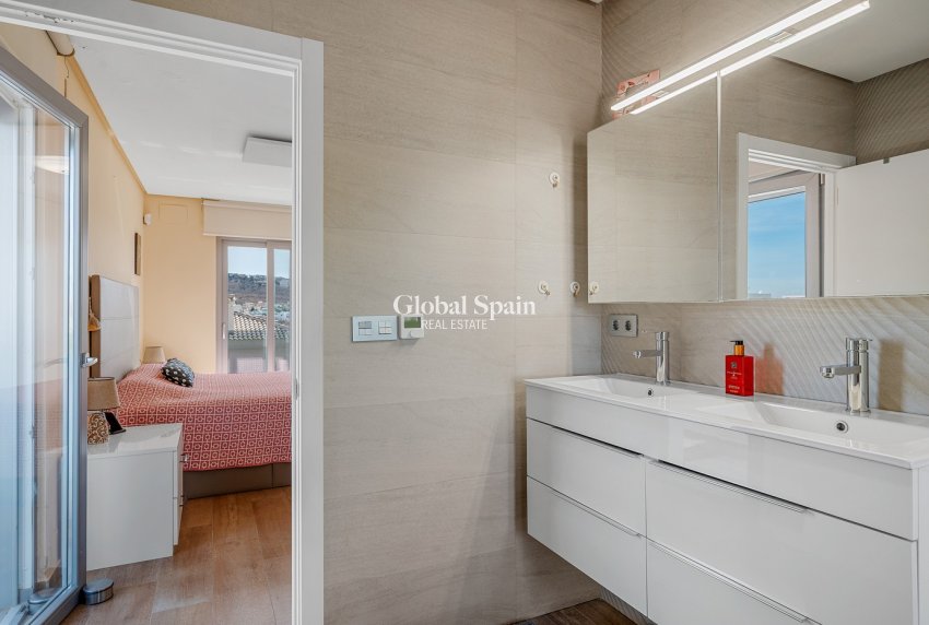 Wiederverkauf - VILLA -
BENIJÓFAR - Costa Blanca