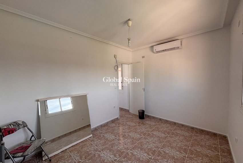 Wiederverkauf - VILLA -
BENIJÓFAR - Costa Blanca