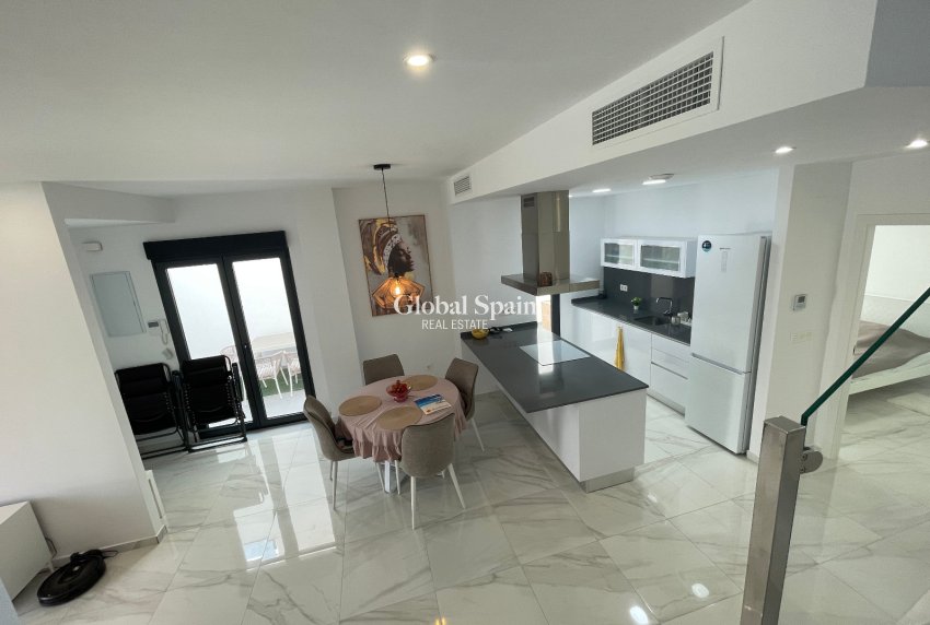 Wiederverkauf - VILLA -
BENIJÓFAR - Costa Blanca