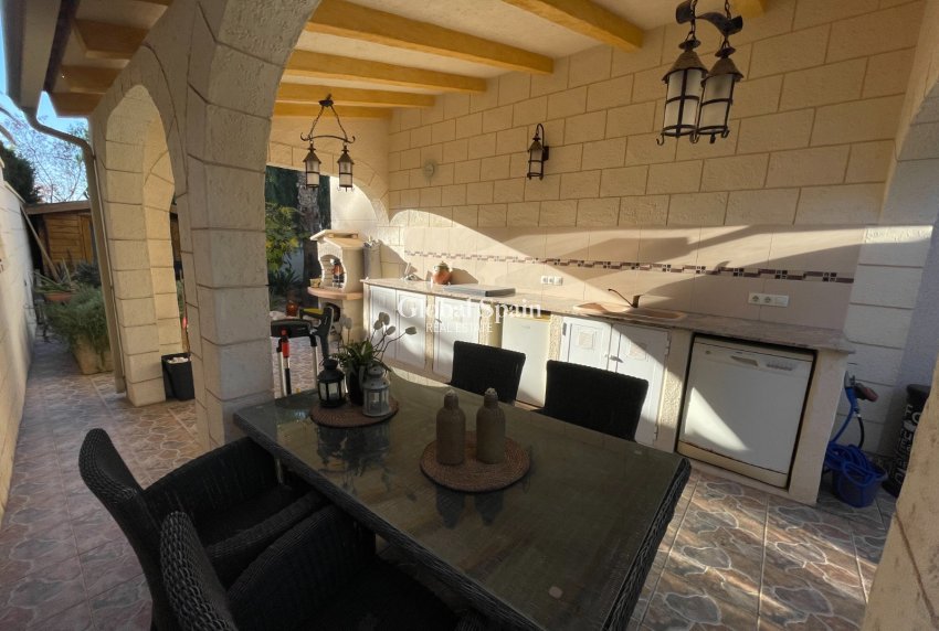 Wiederverkauf - VILLA -
BENIJÓFAR - Costa Blanca