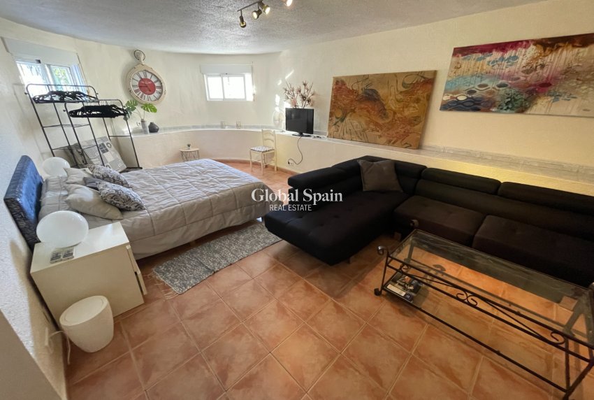 Wiederverkauf - VILLA -
BENIJÓFAR - Costa Blanca