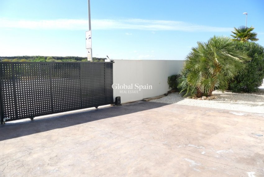 Wiederverkauf - VILLA -
BENIJÓFAR - Costa Blanca