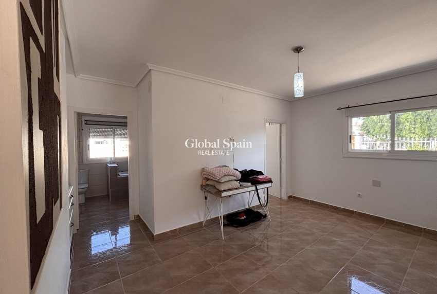Wiederverkauf - VILLA -
BENIJÓFAR - Costa Blanca