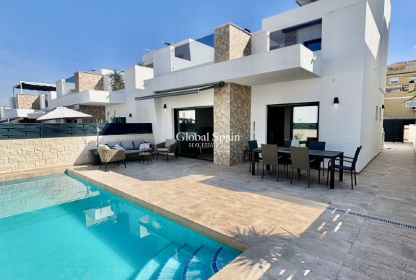 Wiederverkauf - VILLA -
BENIJÓFAR - Costa Blanca