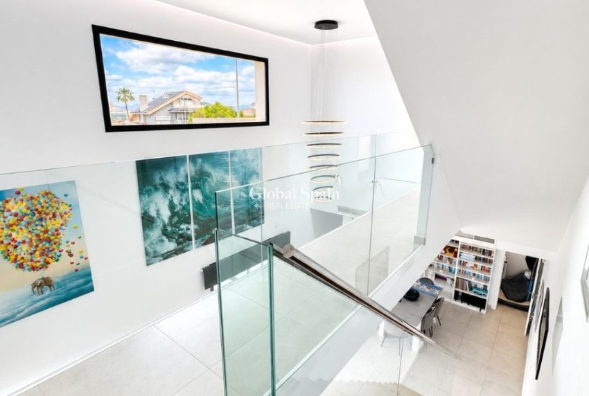 Wiederverkauf - VILLA -
BENIJÓFAR - Costa Blanca