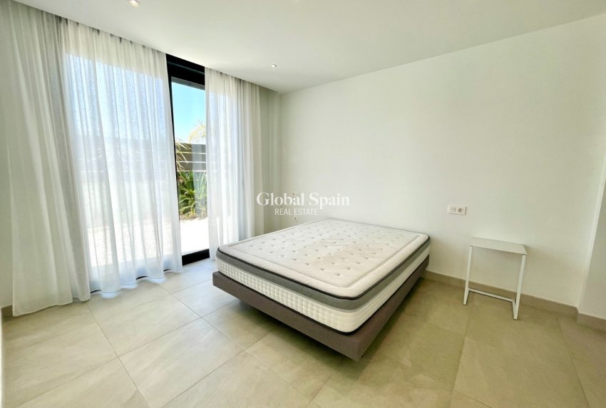 Wiederverkauf - VILLA -
BENIJÓFAR - Costa Blanca