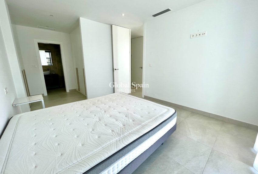 Wiederverkauf - VILLA -
BENIJÓFAR - Costa Blanca