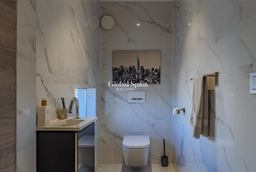 Wiederverkauf - VILLA -
BENIJÓFAR - Residencial Benimar