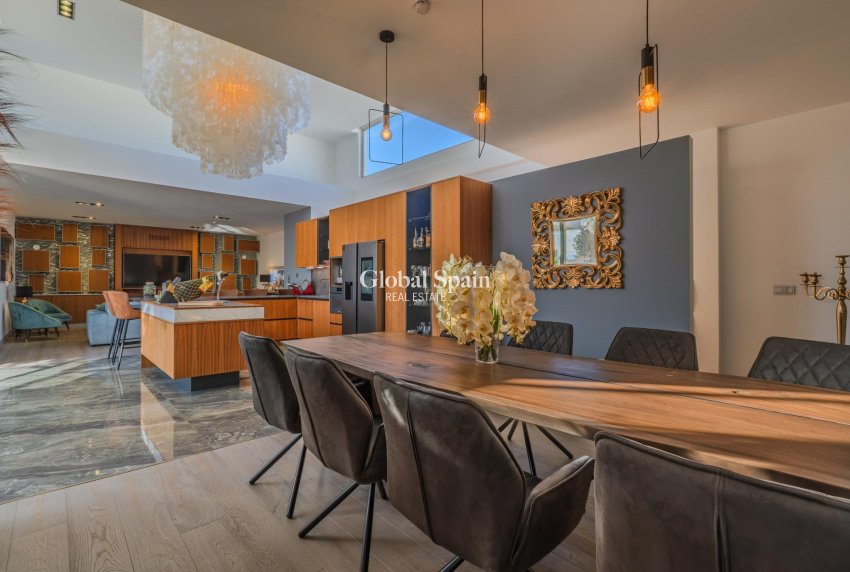 Wiederverkauf - VILLA -
BENIJÓFAR - Residencial Benimar