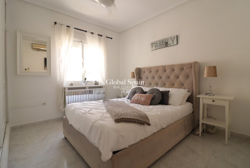 Wiederverkauf - VILLA -
Benimar - Benimar I