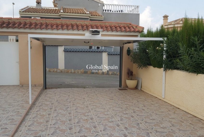 Wiederverkauf - VILLA -
BENIMAR - Costa Blanca