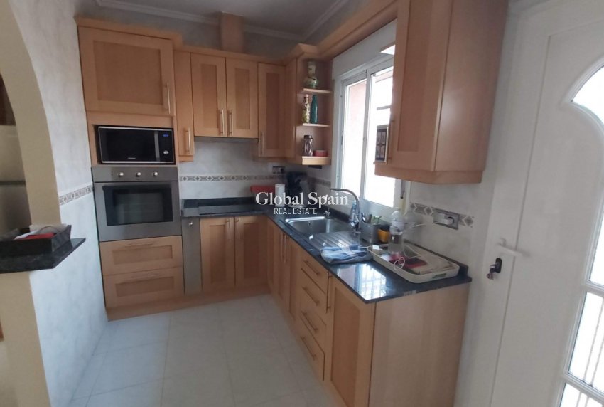 Wiederverkauf - VILLA -
BENIMAR - Costa Blanca
