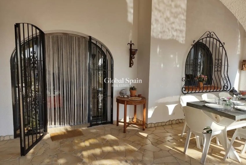 Wiederverkauf - VILLA -
BENISSA - Benissa