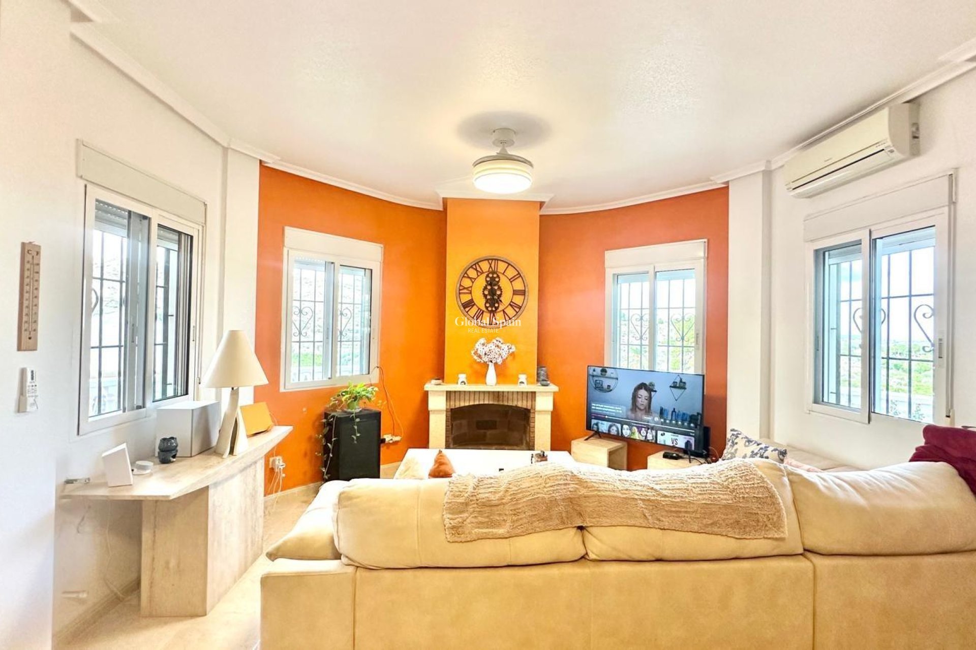 Wiederverkauf - VILLA -
BIGASTRO - Comunidad Valenciana