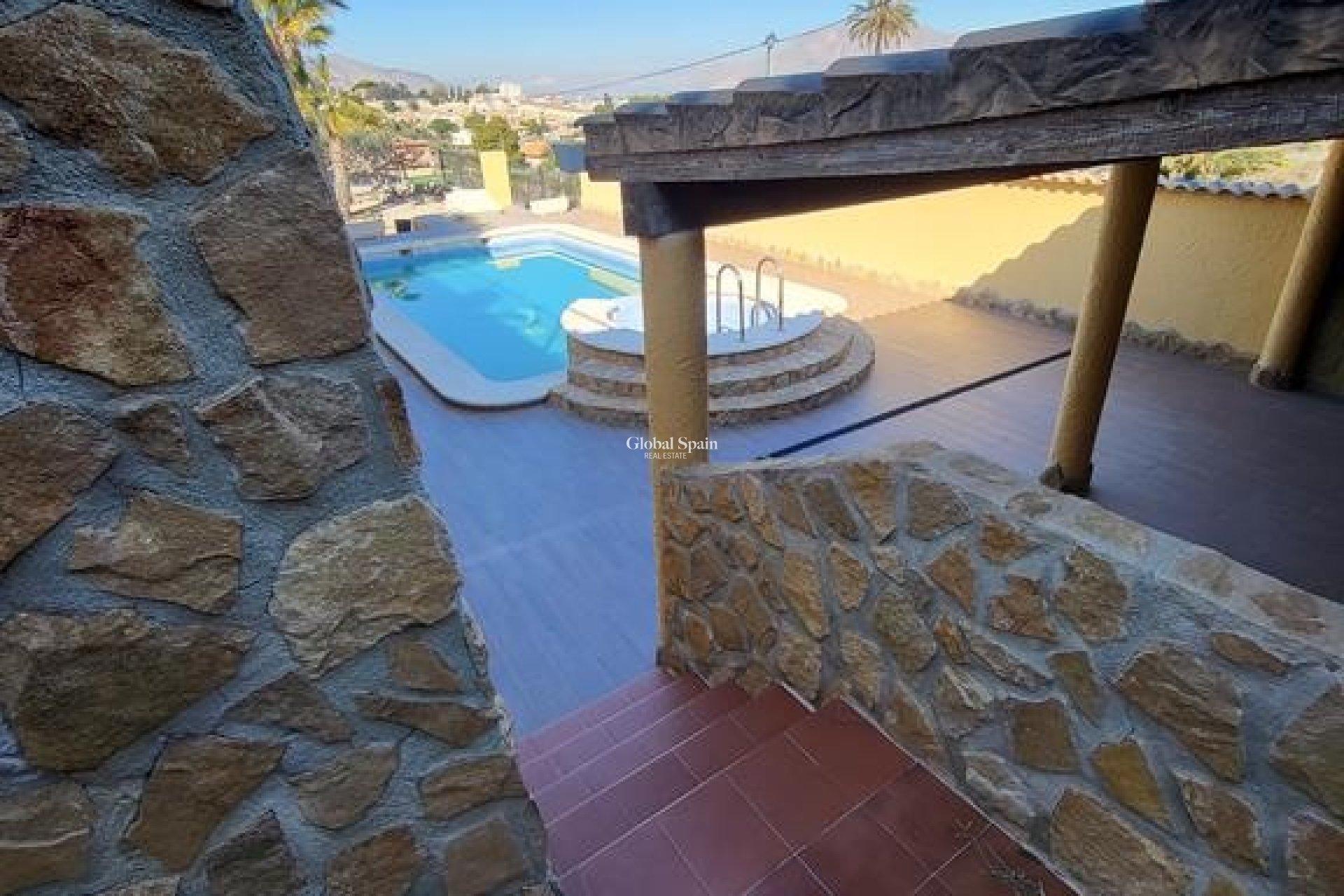 Wiederverkauf - VILLA -
BIGASTRO - Inland