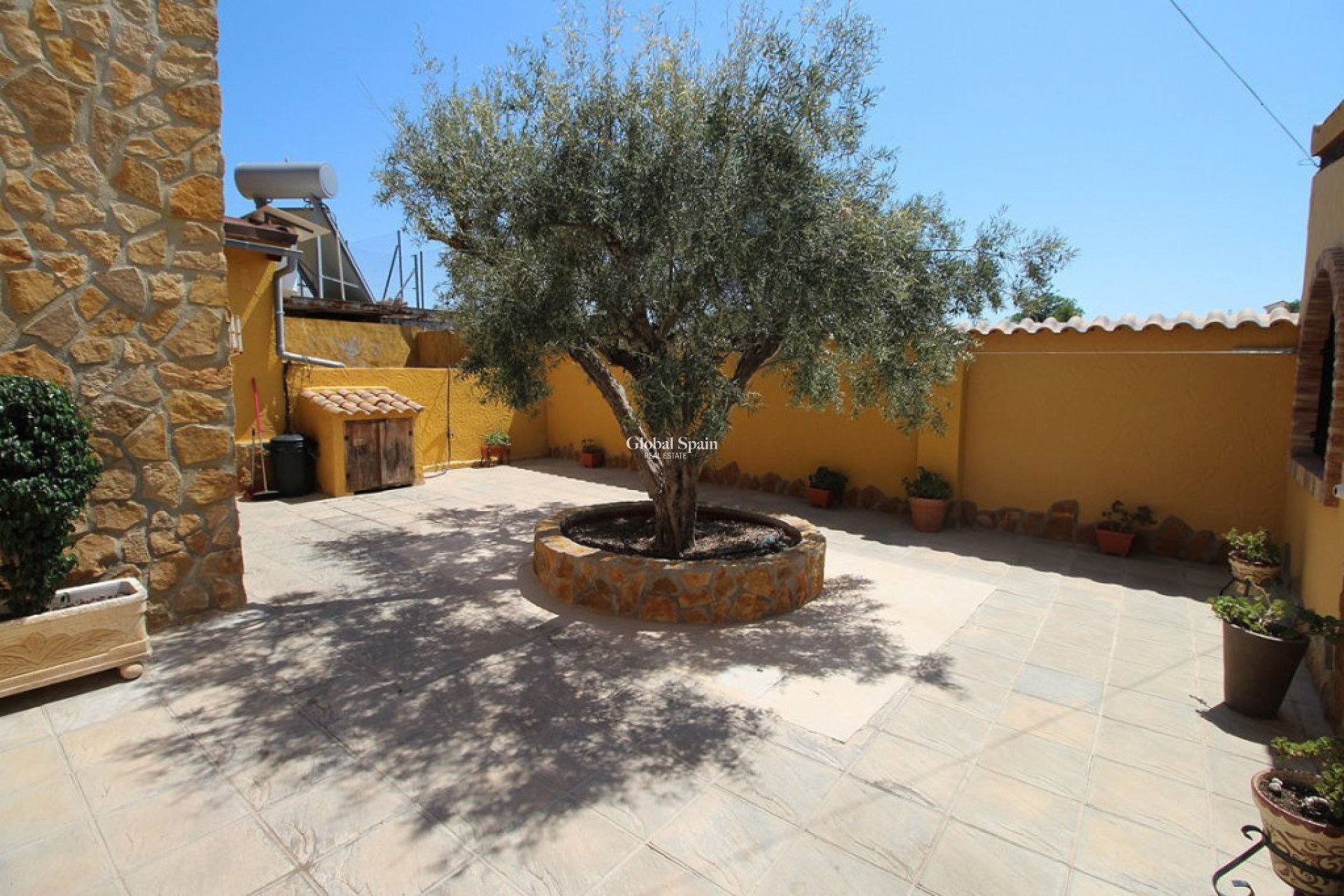 Wiederverkauf - VILLA -
BIGASTRO - Inland