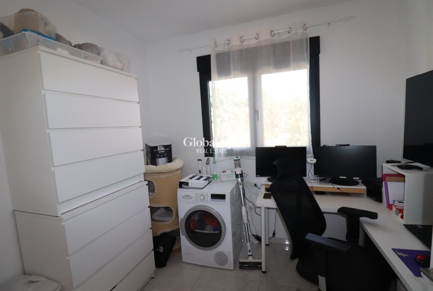 Wiederverkauf - Villa -
BIGASTRO