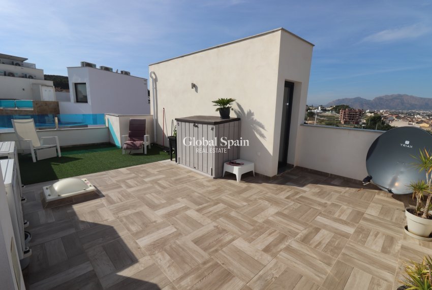 Wiederverkauf - Villa -
BIGASTRO