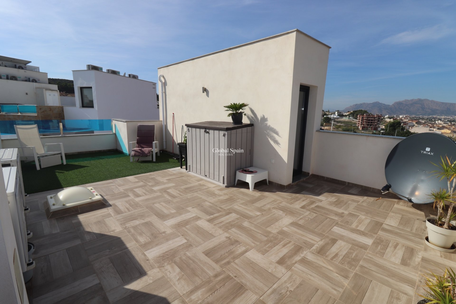 Wiederverkauf - Villa -
BIGASTRO