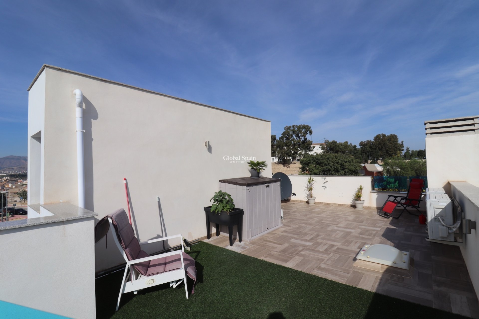 Wiederverkauf - Villa -
BIGASTRO