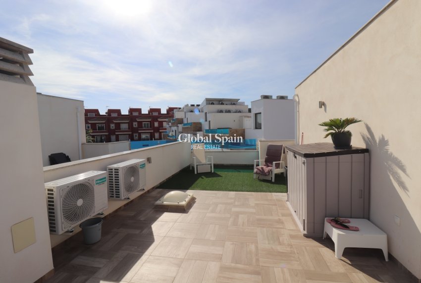 Wiederverkauf - Villa -
BIGASTRO