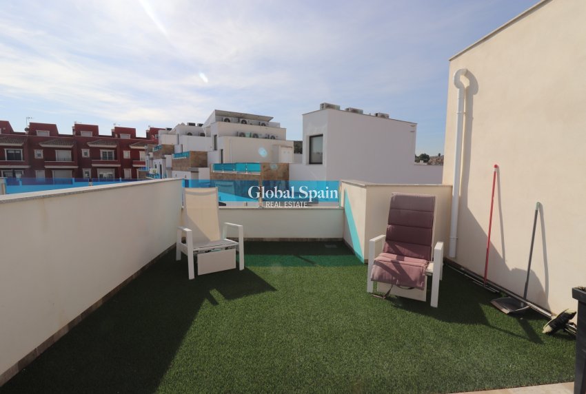 Wiederverkauf - Villa -
BIGASTRO