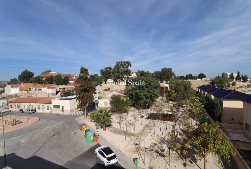 Wiederverkauf - Villa -
BIGASTRO