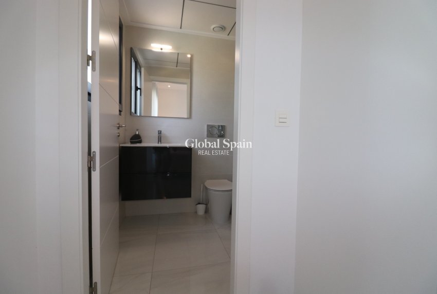 Wiederverkauf - Villa -
BIGASTRO