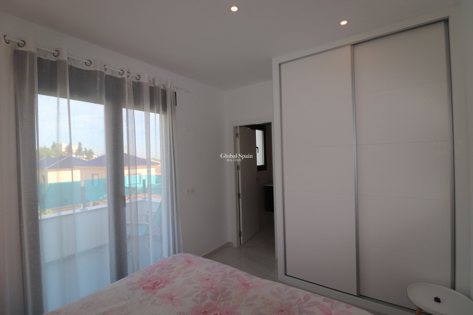 Wiederverkauf - Villa -
BIGASTRO