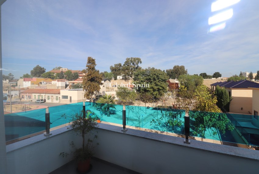 Wiederverkauf - Villa -
BIGASTRO