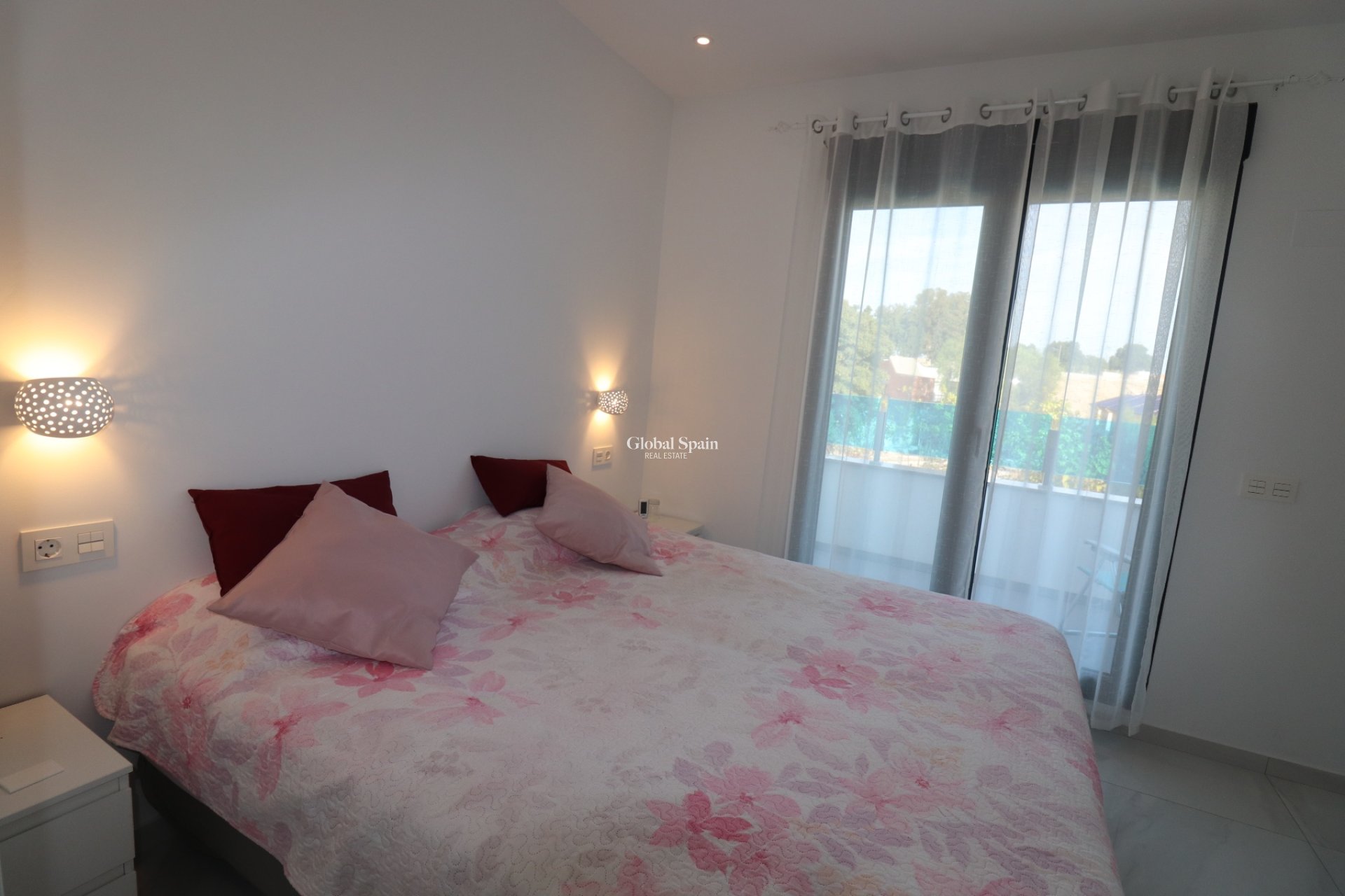 Wiederverkauf - Villa -
BIGASTRO