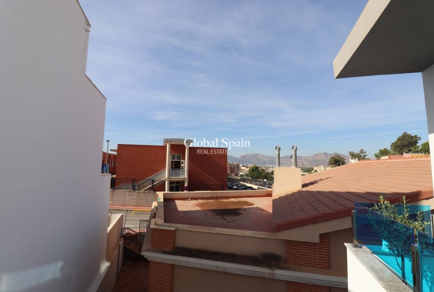 Wiederverkauf - Villa -
BIGASTRO