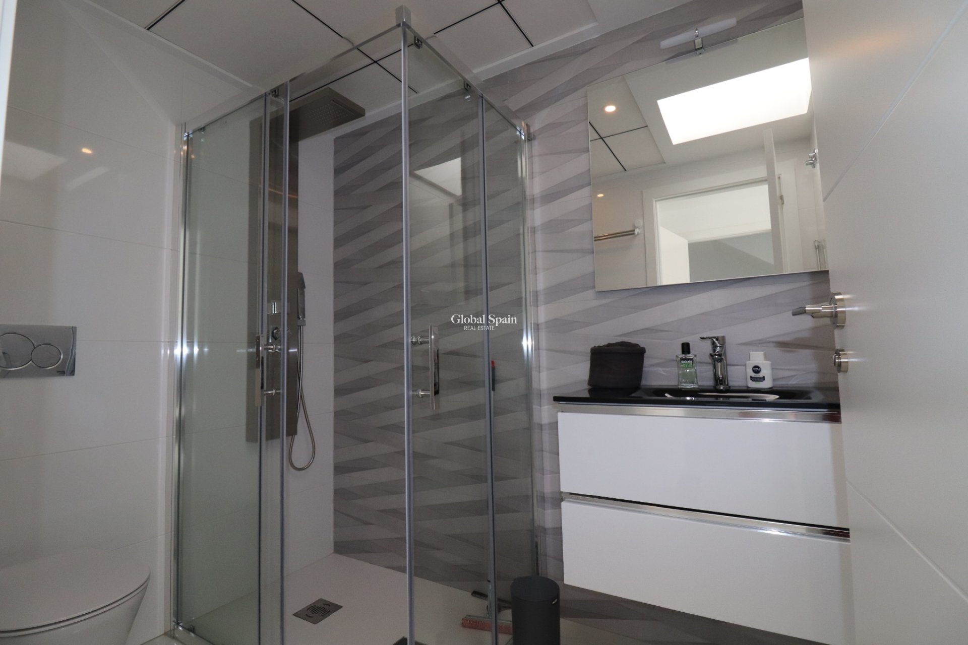 Wiederverkauf - Villa -
BIGASTRO