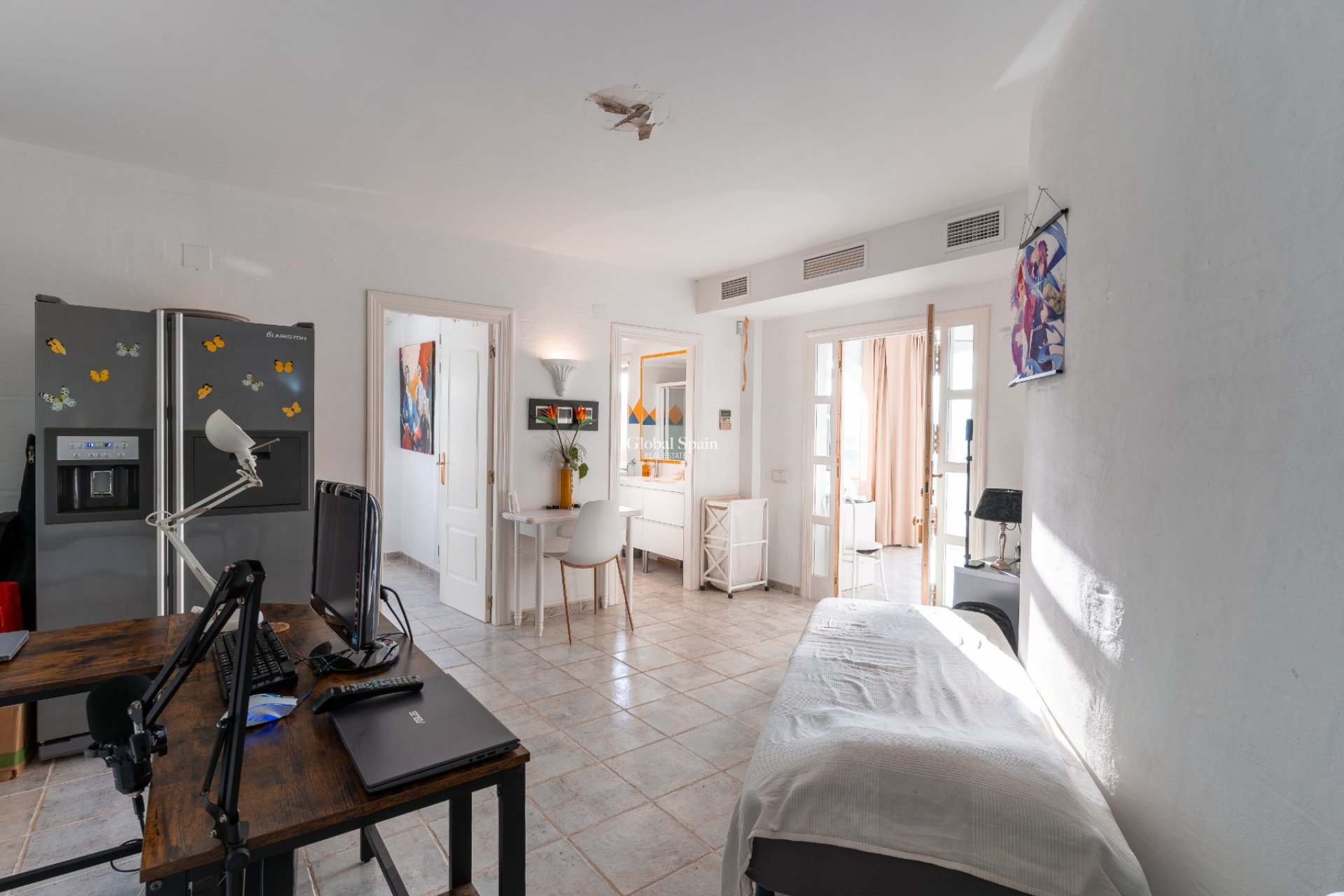 Wiederverkauf - VILLA -
BUSOT - Costa Blanca