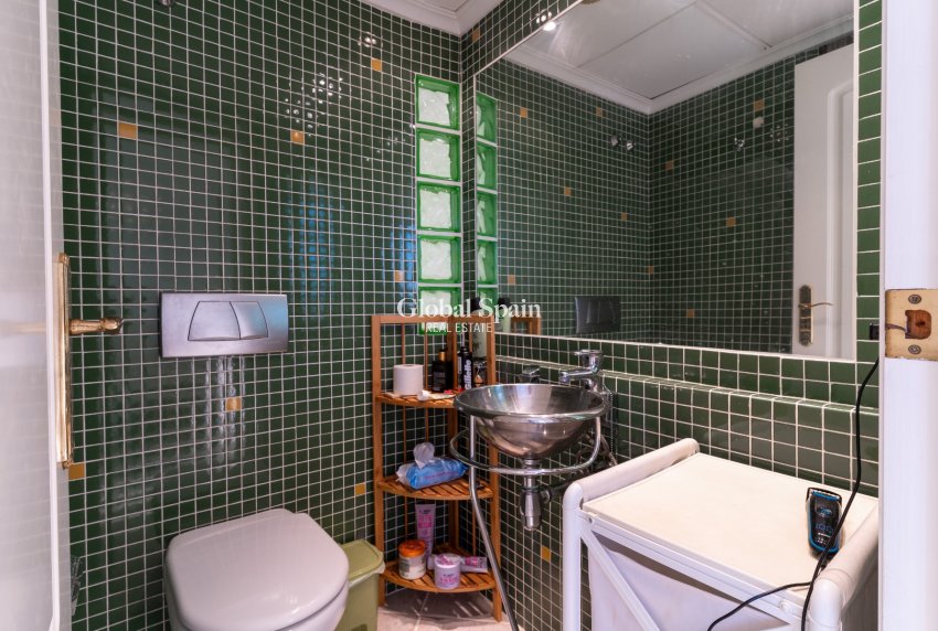 Wiederverkauf - VILLA -
BUSOT - Costa Blanca