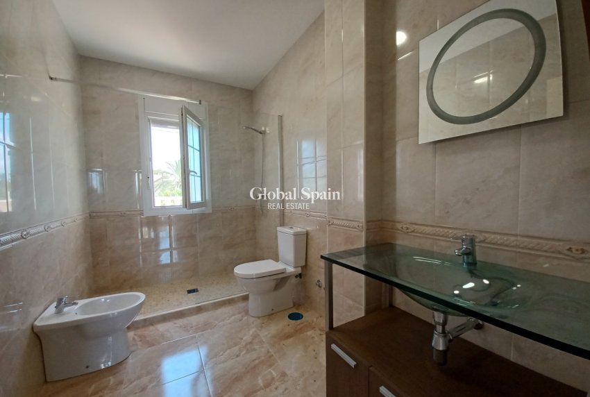 Wiederverkauf - VILLA -
CABO ROIG - Costa Blanca