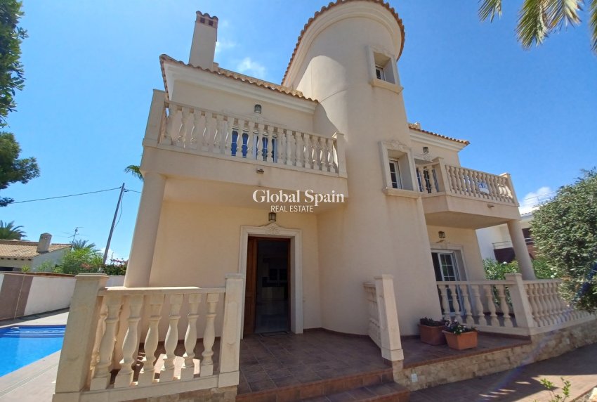 Wiederverkauf - VILLA -
CABO ROIG - Costa Blanca