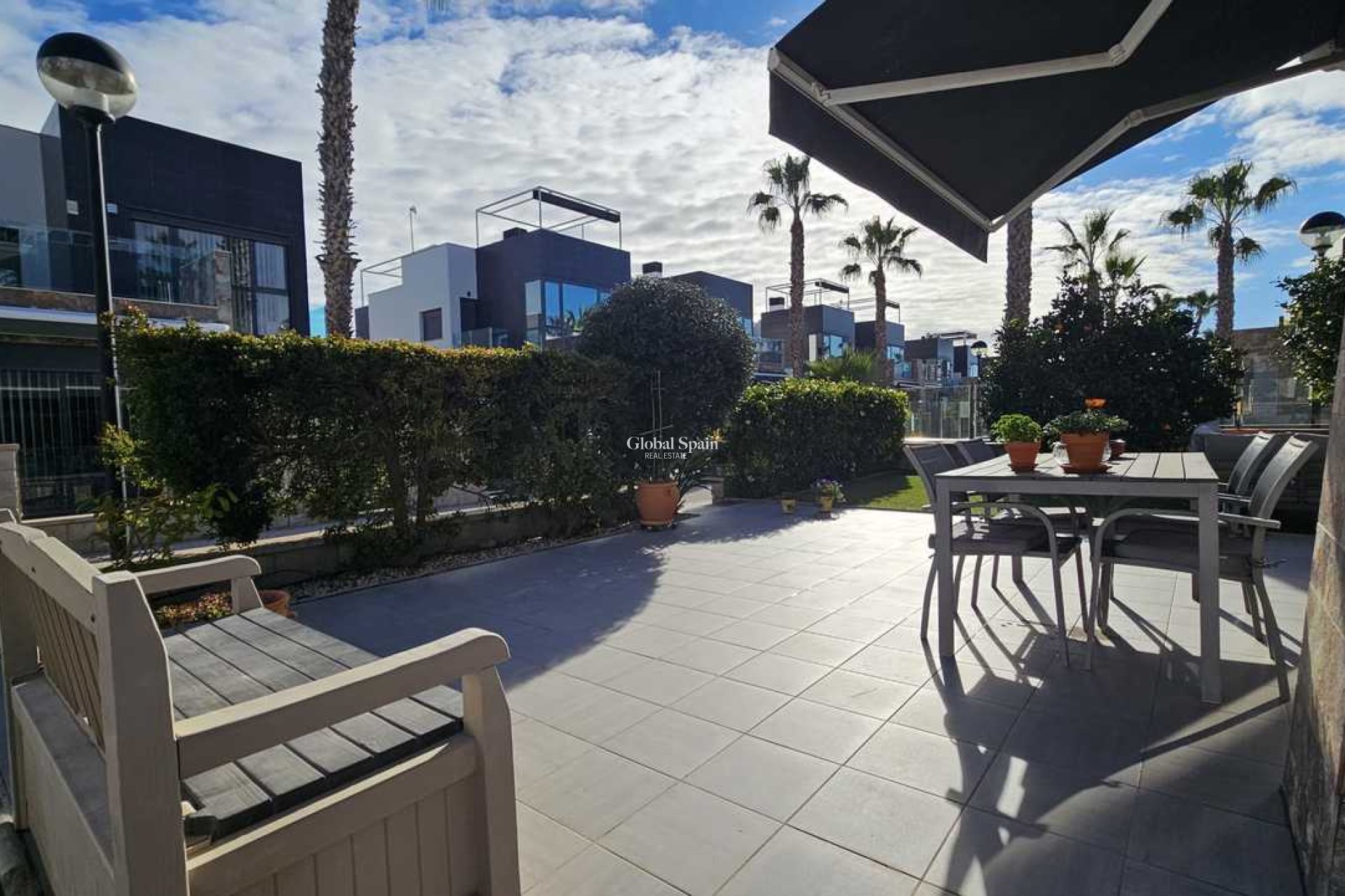 Wiederverkauf - VILLA -
CABO ROIG - Costa Blanca