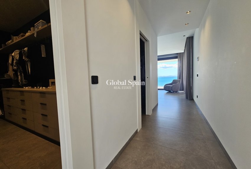 Wiederverkauf - VILLA -
CABO ROIG - Costa Blanca