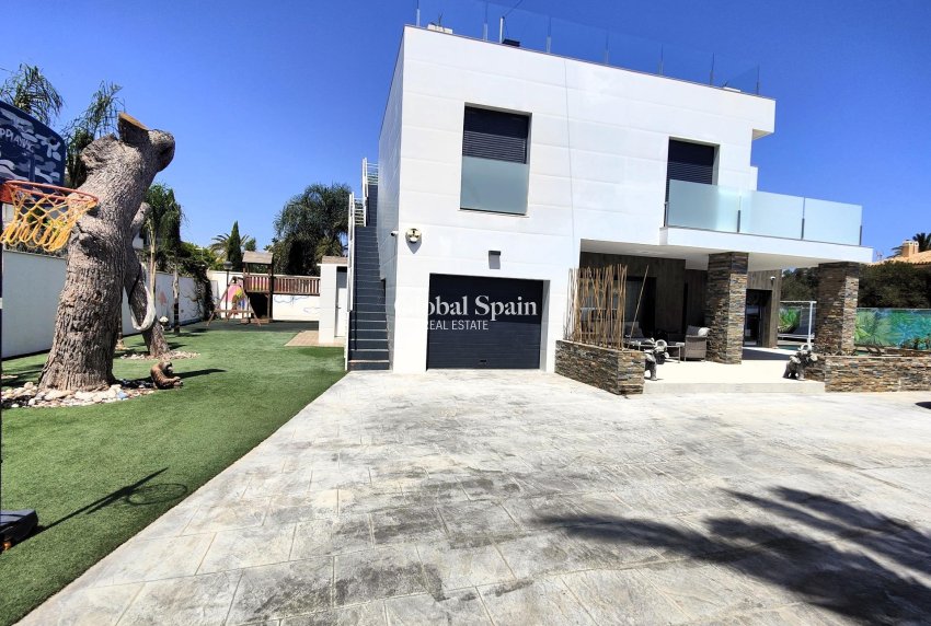 Wiederverkauf - VILLA -
CABO ROIG - Costa Blanca