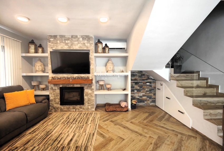 Wiederverkauf - VILLA -
CABO ROIG - Costa Blanca