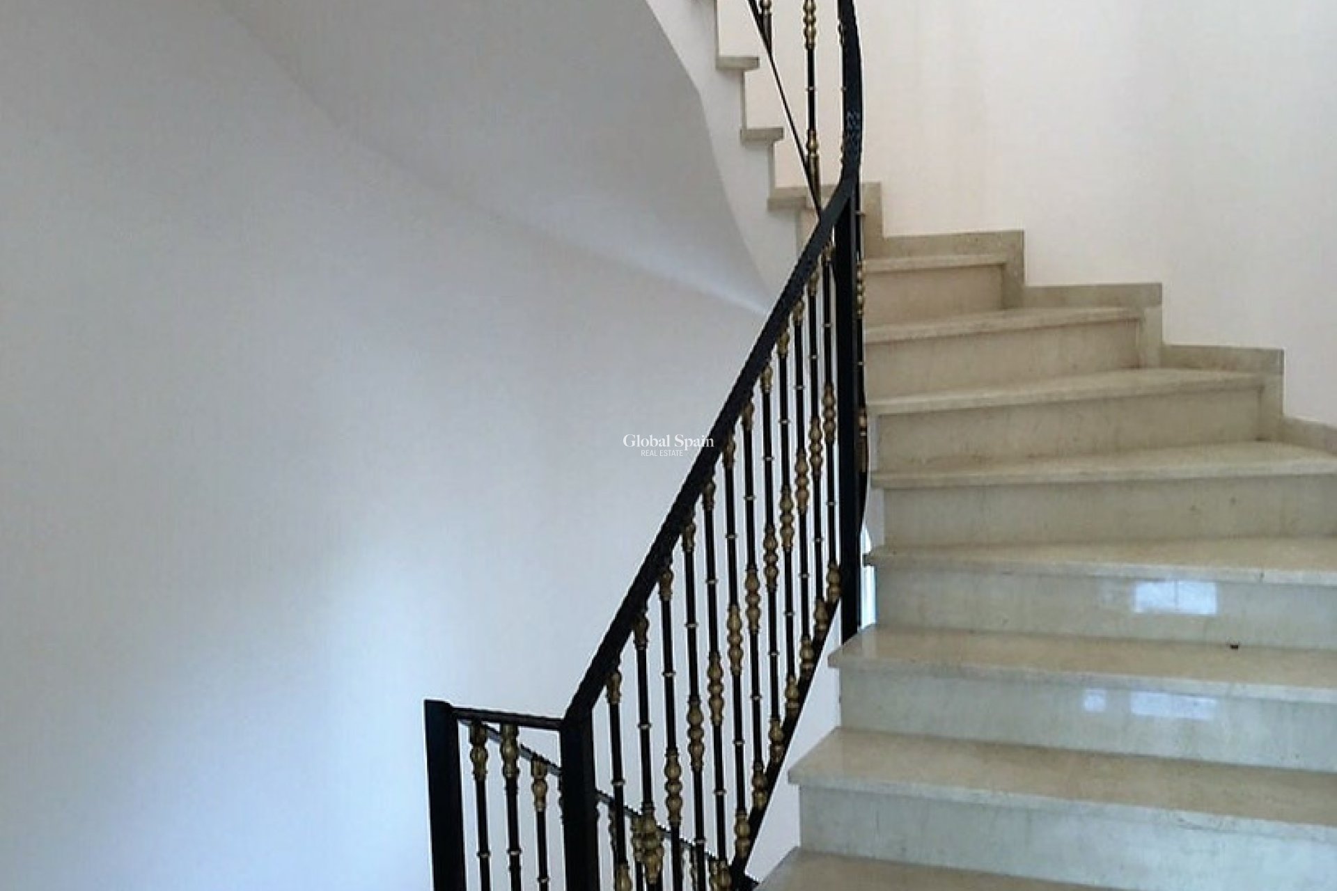 Wiederverkauf - VILLA -
CABO ROIG - Costa Blanca