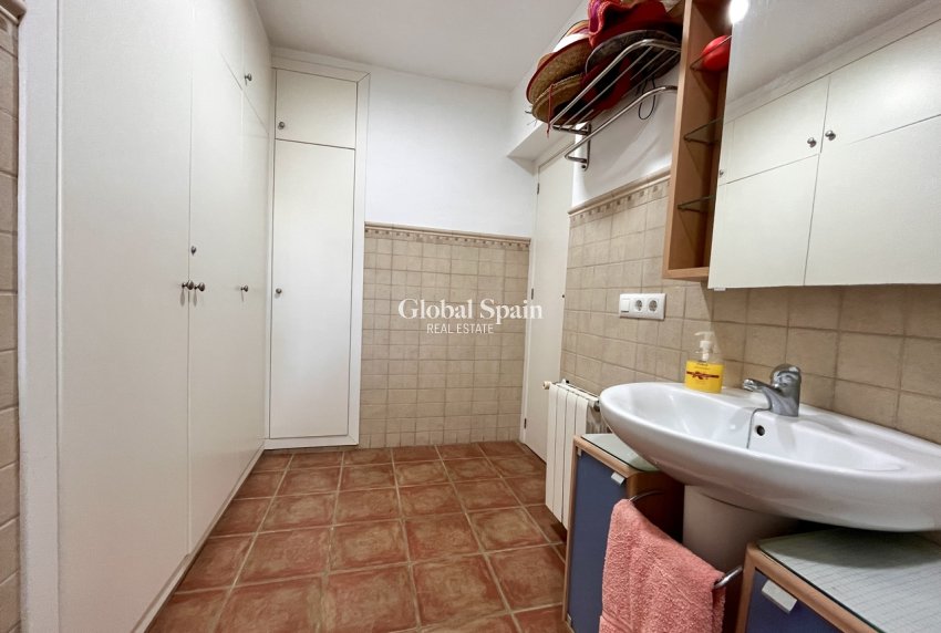 Wiederverkauf - VILLA -
CABO ROIG - Costa Blanca