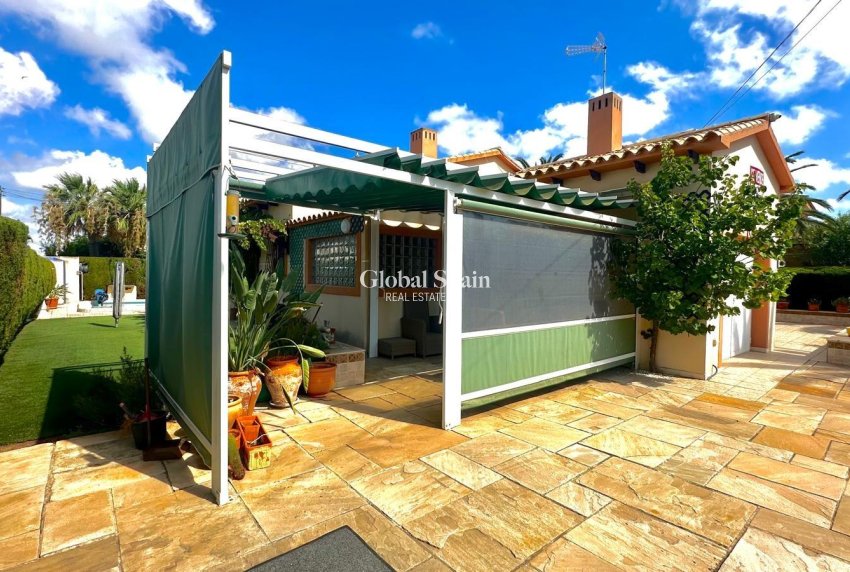 Wiederverkauf - VILLA -
CABO ROIG - Costa Blanca