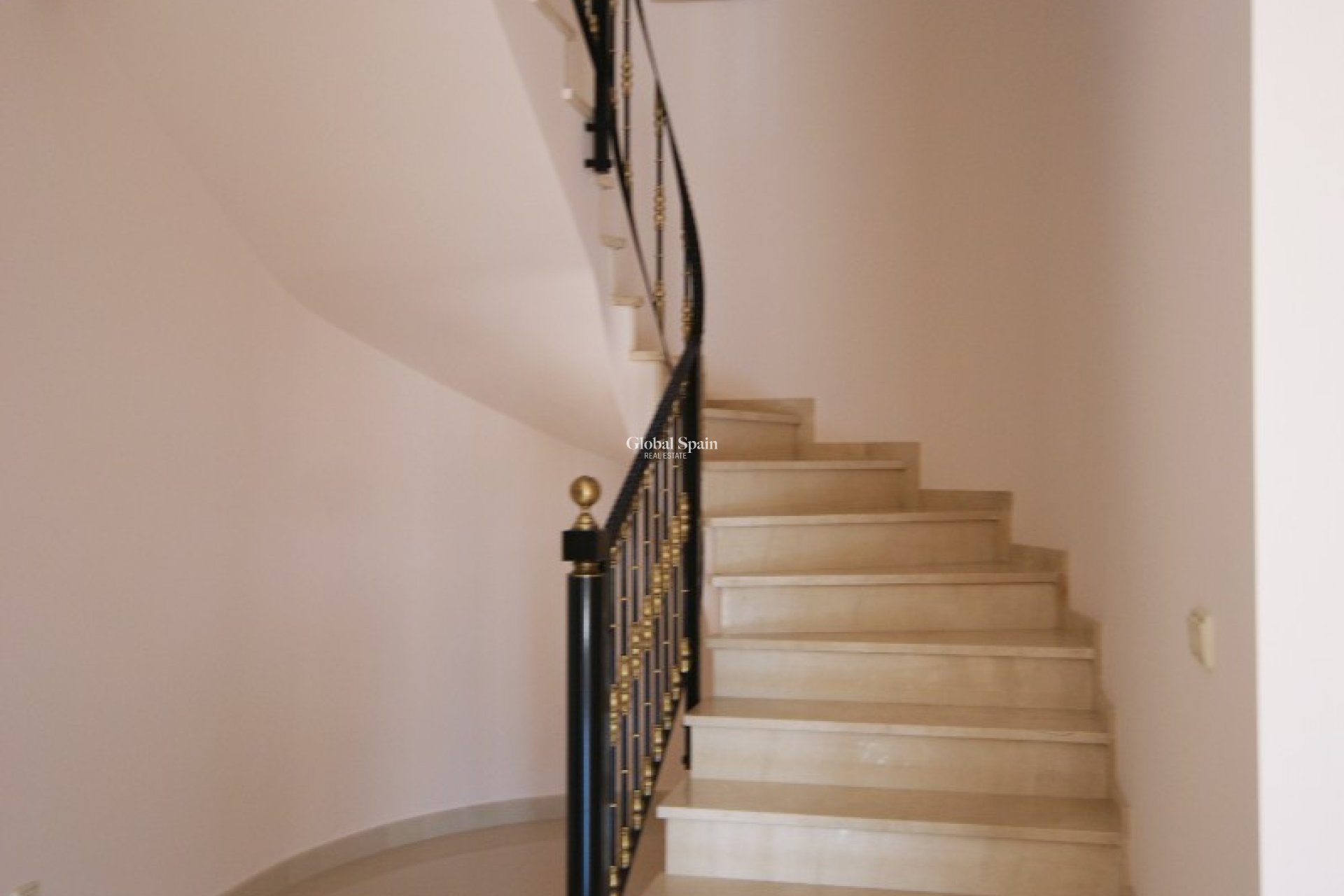 Wiederverkauf - VILLA -
CABO ROIG - Costa Blanca