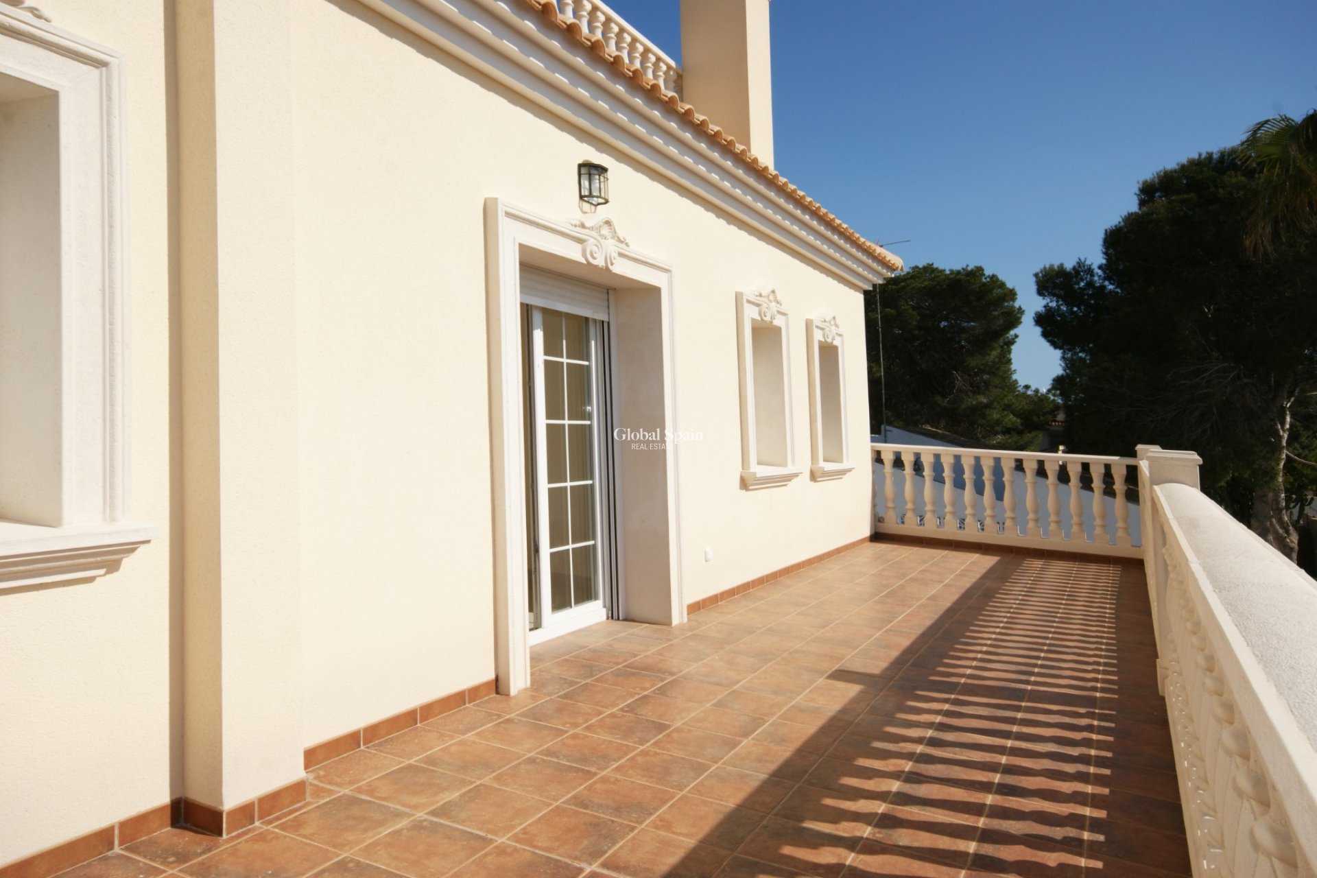 Wiederverkauf - VILLA -
CABO ROIG - Costa Blanca